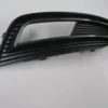 AUDI A4- 13/15; SİS LAMBA KAPAĞI SAĞ SİS DELİKLİ (NİKELAJ ÇITALI) 8K0807682B