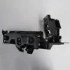 AUDI Q5- 10/12; FAR ALT BAĞLANTI BRAKETİ KÖŞE SOL PLASTİK (BFN) 8R0805607