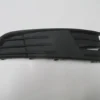 SKODA FABIA- 15/18; SİS LAMBA KAPAĞI SAĞ SİS DELİKSİZ/SİYAH (TW-Y) 6V08073689B9