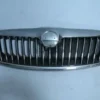 SKODA OCTAVIA- 10/12; ÖN PANJUR (NİKELAJ ÇERÇEVELİ/İÇ PETEKLERİ SİYAH/NİKELAJLI) (TW-Y) 1Z0853668A