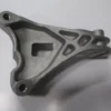 FIAT PALIO- 05/13; ŞANZUMAN TAKOZU BAĞLANTI KULAĞI 1.3CC 51718985