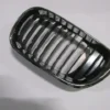 BMW 3 SERI- E46- SD- 02/05; ÖN PANJUR SOL SİYAH/NİKELAJ ÇERÇEVELİ (TYG) 51137030545