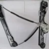 BMW 1 SERI- E87- 04/11; ÖN CAM KRİKOSU SOL ELEKTRİKLİ/MOTORSUZ (TW) 51337138465
