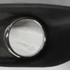 FORD FOCUS- SD/HB- 08/11; SİS LAMBA KAPAĞI SAĞ SİS DELİKLİ SİYAH (SİS YUVASI NİKELAJLI) (TW) 1528560