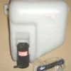 ISUZU TFR PICK UP- 98/02; ÖN CAM SU BİDONU/DEPOSU MOTORLU (BFN)