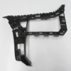 VOLKSWAGEN JETTA- 6- 11/14; ARKA TAMPON BAĞLANTI BRAKETİ SOL (YAN KULAĞA BAĞLANAN) (TW) 5C6807393