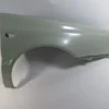 VOLKSWAGEN GOLF- 3- 92/98; ÖN ÇAMURLUK DELİKLİ SAĞ GRİ BOYALI (SIMYI) 1H0821106