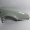 VOLKSWAGEN BORA- 99/05; ÖN ÇAMURLUK DELİKLİ SAĞ GRİ BOYALI (SIMYI) 1J5821022
