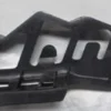 VOLKSWAGEN TOURAN- 08/10; ÖN TAMPON İÇ BAĞLANTI BRAKETİ SOL BÜYÜK (YAN KULAĞA BAĞLANAN) 1T0807890C