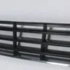 VOLKSWAGEN PASSAT- B6- 05/10; ÖN TAMPON PANJURU ORTA SİYAH NİKELAJ KAPLAMALI 3C08536719B9