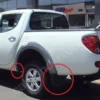 MITSUBISHI L200- PICK UP- 10/15; ARKA ÇAMURLUK AĞZI PLASTİĞİ SAĞ (DODİK) 4X2 MZT202T04