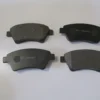 RENAULT KANGOO- 98/03; ÖN FREN BALATASI (KABLOSUZ)(DİSK) (136,6X59,2X17,5) (BRAMAX) 7701207672