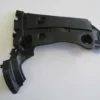 RENAULT KANGOO- 4- 14/21; ARKA TAMPON İÇ BAĞLANTI BRAKETİ SAĞ PLASTİK 7701478200