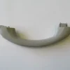 RENAULT KANGOO- 4- 14/21; SÜRGÜLÜ KAPI ÇEKME KOLU SOL GRİ 8200497432
