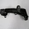 PEUGEOT 301- 13/16; STOP LAMBASI ALT BAĞLANTI BRAKETİ SAĞ (PLASTİK) 1608729480