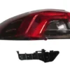 TOYOTA COROLLA- E210- 19/24; DIŞ STOP LAMBASI SOL KIRMIZI/LEDSİZ/BRAKETLİ(DUYLU)(E MARKLI)CASP 81561-02D21