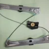 MERCEDES S CLASS- W221- 06/12; ÖN CAM KRİKOSU SAĞ ELEKTRİKLİ/MOTORSUZ 2217200246