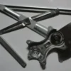 TOYOTA RAV4- 01/04; ÖN CAM KRİKOSU SAĞ ELEKTRİKLİ/MOTORSUZ (HUSHAN) 69801-42050