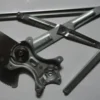 TOYOTA RAV4- 01/04; ÖN CAM KRİKOSU SOL ELEKTRİKLİ/MOTORSUZ (HUSHAN) 69802-42050