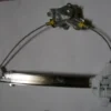 HYUNDAI SONATA- 99/02; ÖN CAM KRİKOSU SAĞ ELEKTRİKLİ/MOTORSUZ (32DİŞ) 82404-38010